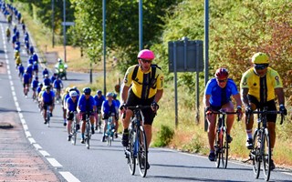 Riders honour fallen colleagues in a sun‑filled 2026 Unity Tour