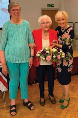 Heather with her sister and mum.